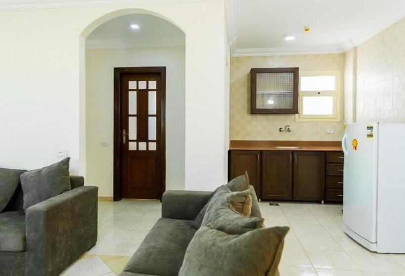 اتاق خانوادگی با چشم‌انداز دریا, Sharks Bay Oasis Soft Only & Amp Aqua Park And Diving