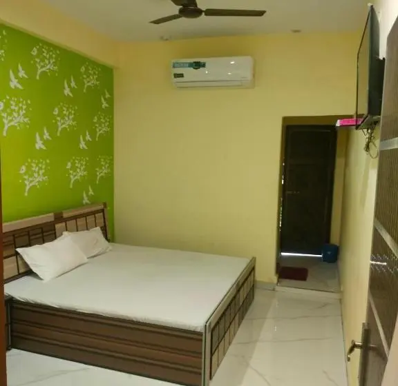 Deluxe Yhden Hengen Huone, Shiv Shakti