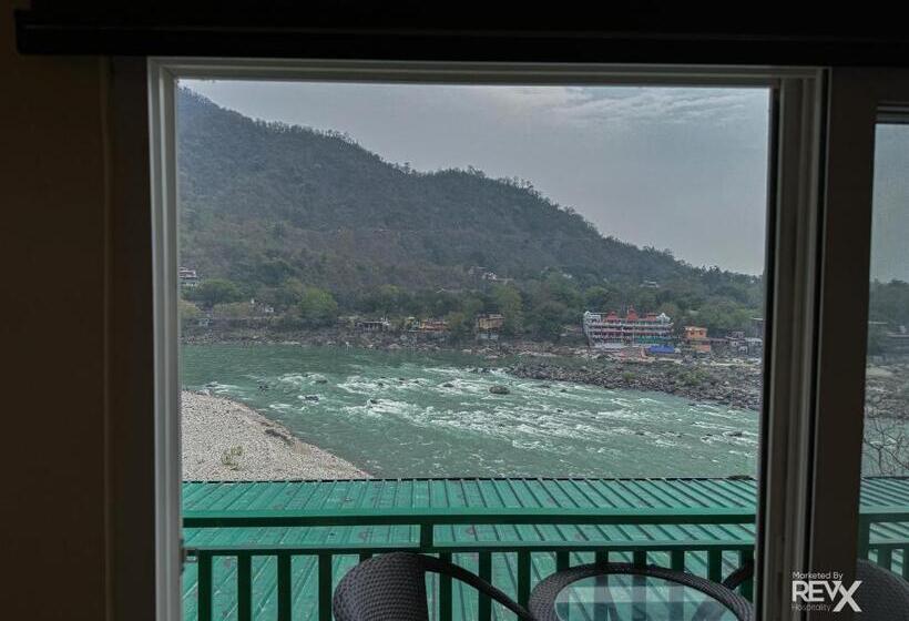 غرفة سوبيريور, The Leisure Cave On The Ganges