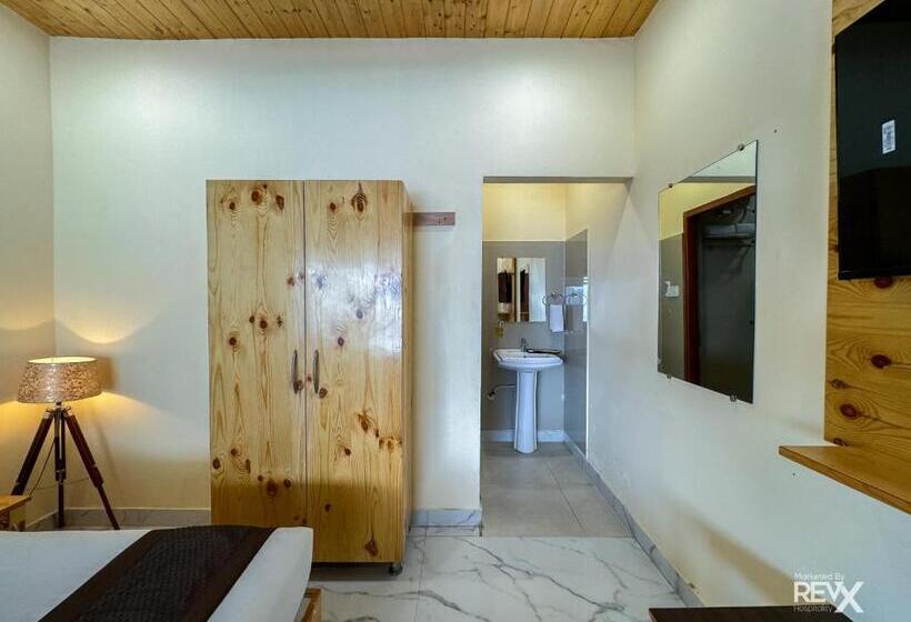 غرفة سوبيريور, The Leisure Cave On The Ganges