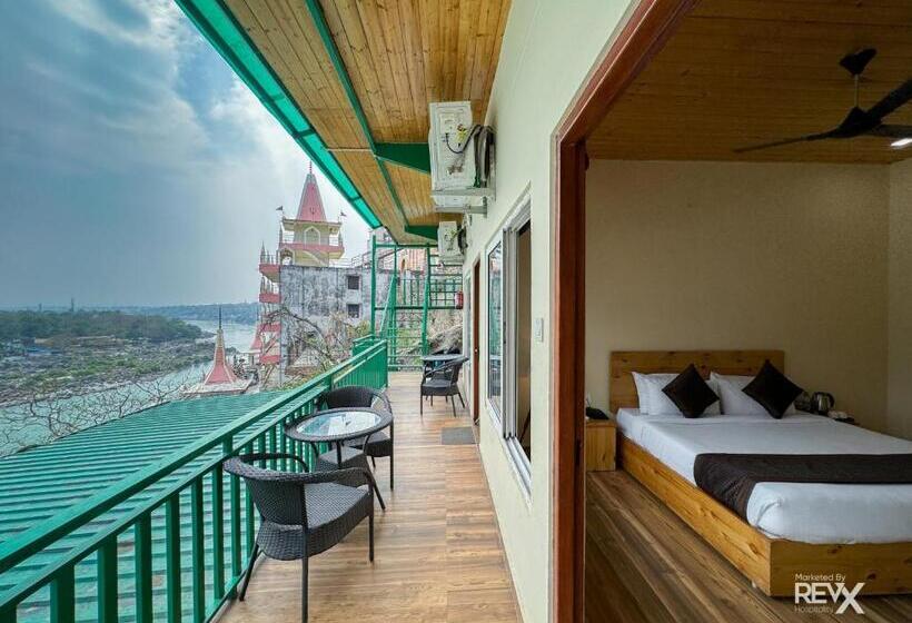 غرفة سوبيريور, The Leisure Cave On The Ganges