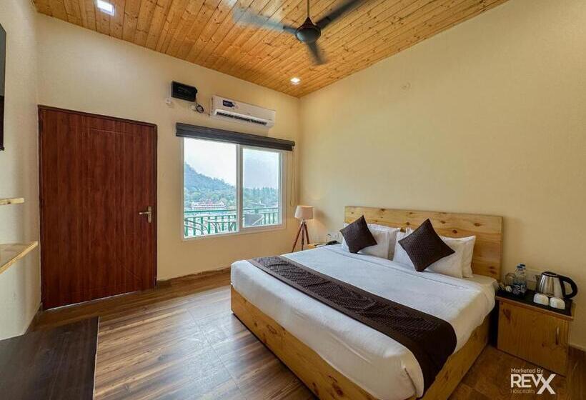 غرفة سوبيريور, The Leisure Cave On The Ganges