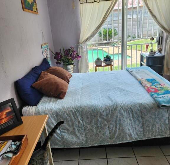 חדר סטנדרט, Susan Rest And Stay Over Cathy Str, Brackendowns Stays