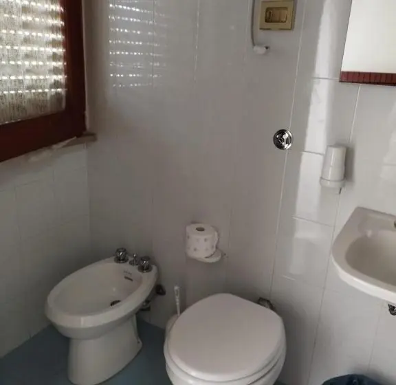 Standard-huone, Da Carlino
