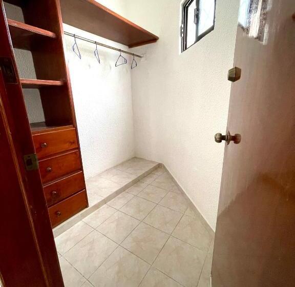 Háromágyas Comfort Szoba, Itzé Hostel Boutique   Progreso