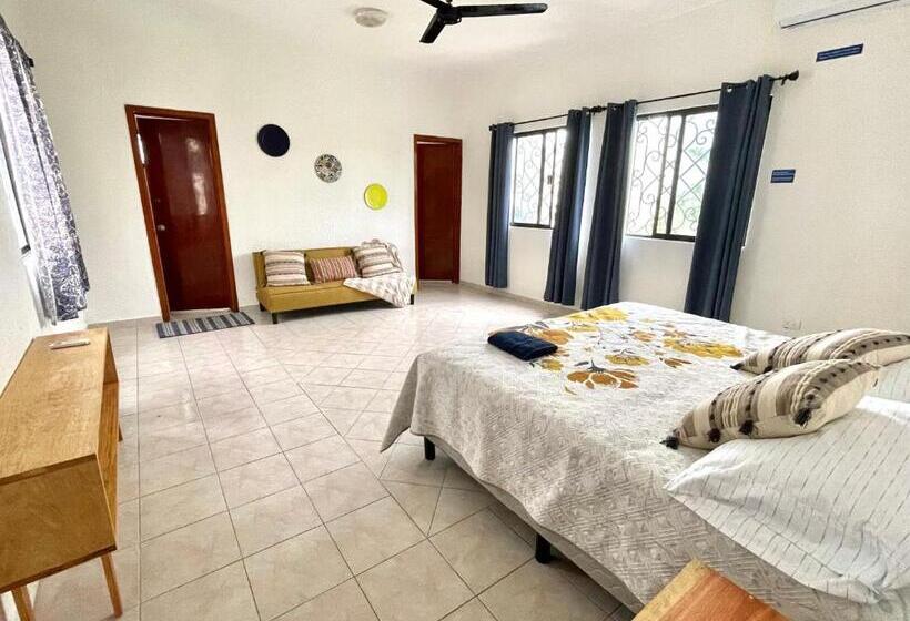 Háromágyas Comfort Szoba, Itzé Hostel Boutique   Progreso