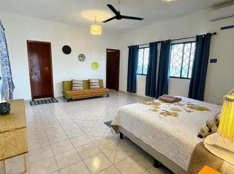 Háromágyas Comfort Szoba, Itzé Hostel Boutique   Progreso