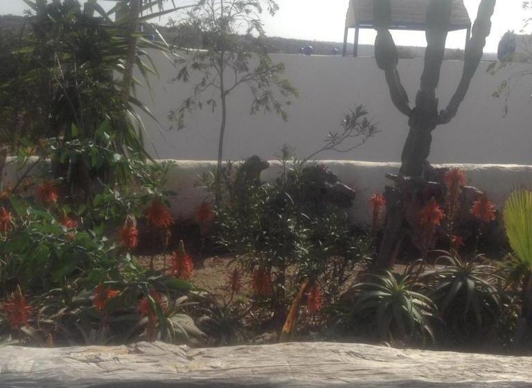 Номер Стандарт Трехместный, Room In Guest Room   Room In Villa Lair De La Mer No0969