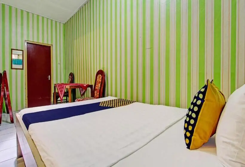Economy Triple Room, Spot On 93182 Hotel Jaya Kusuma