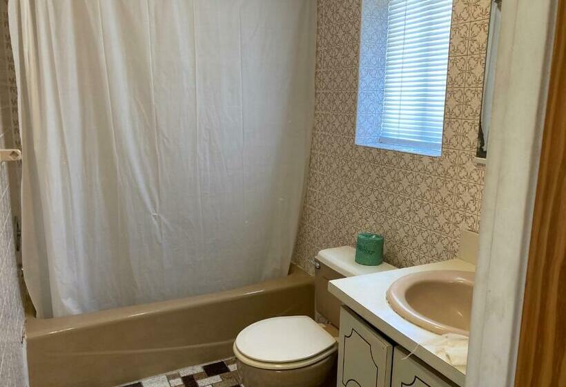 إستوديو قياسى, Glendale Motel