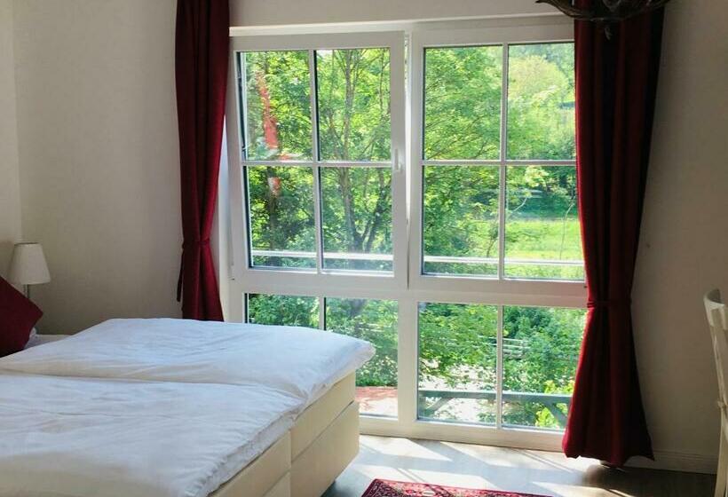 デラックスルーム, Altes Forsthaus Waldenbuch / Bei Der Messe Stuttgart