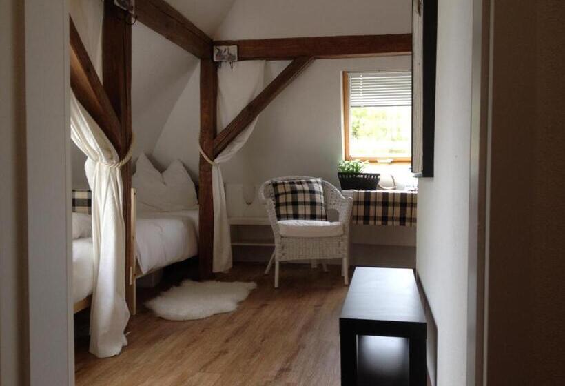 エコノミーシングルルーム, Altes Forsthaus Waldenbuch / Bei Der Messe Stuttgart