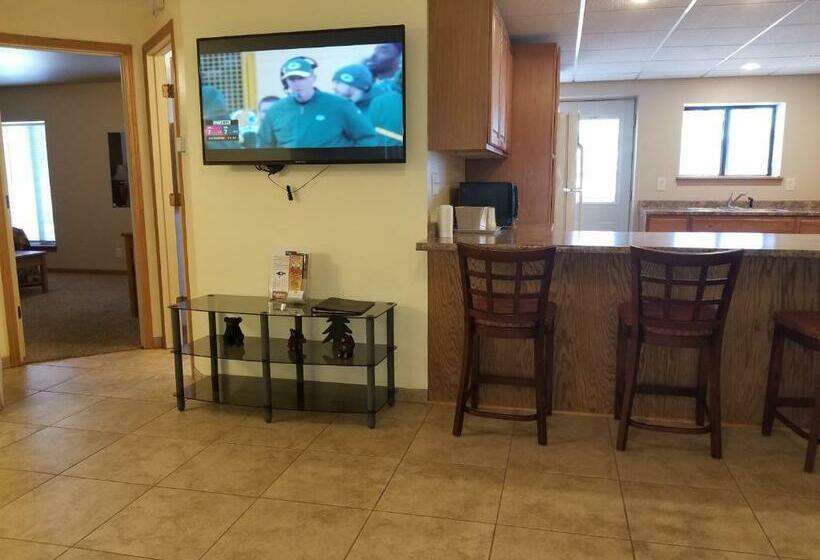 جناح غرفتين نوم, Amber S Inn & Suites