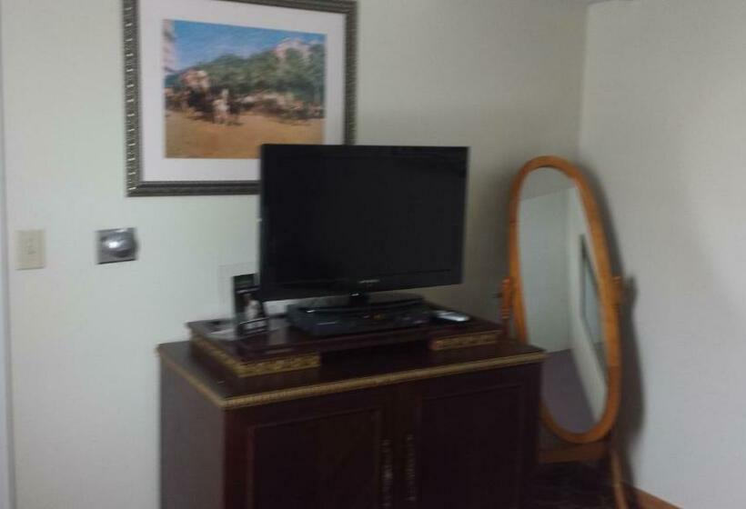 סוויטה משפחתית, America S Best Inn Urbana Champaign