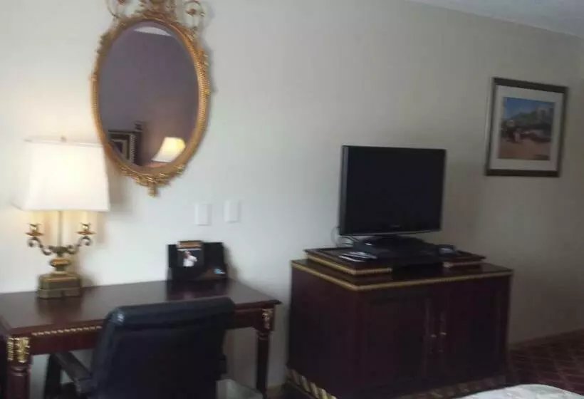 スイート（家族用）, America S Best Inn Urbana Champaign