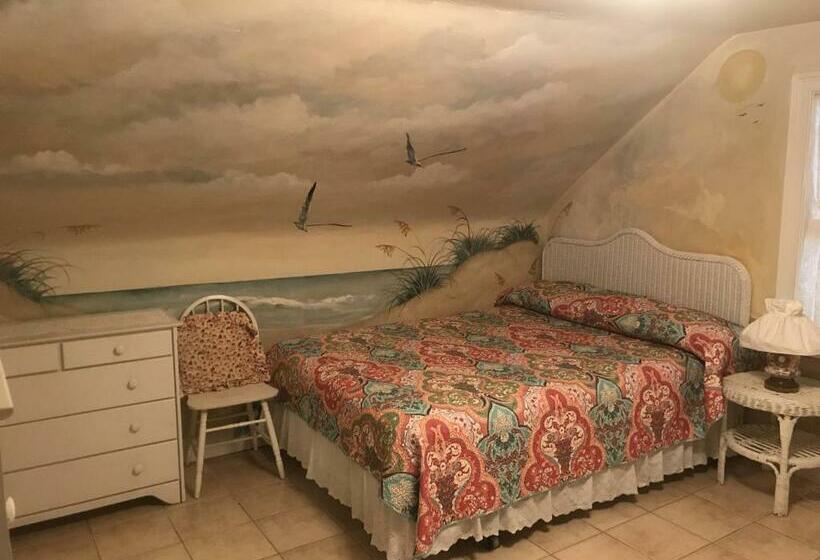 Студия Стандарт, Angie's Guest Cottage