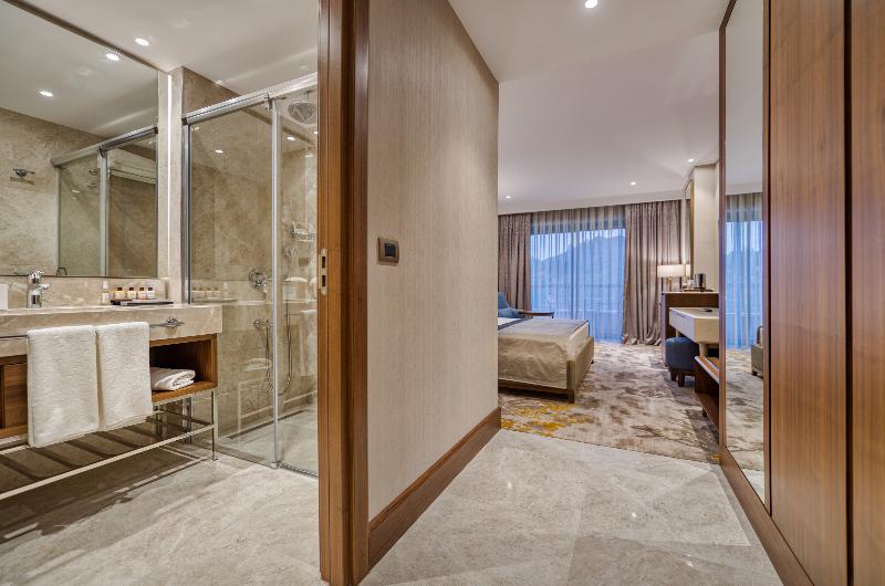 스탠다드 스튜디오, Calypso Boutique