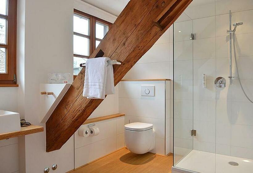 جناح, Klostermeisterhaus