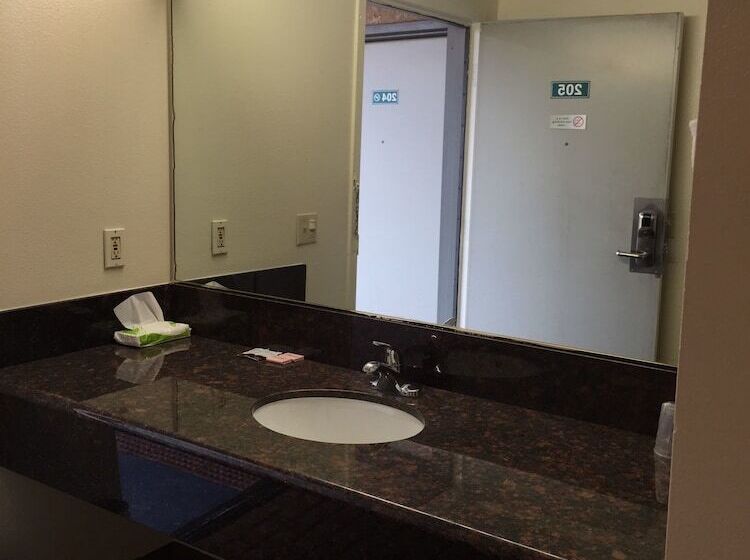 غرفة قياسية, Mountain Inn