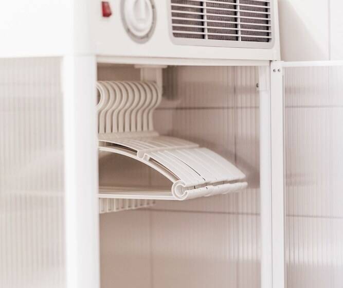 חדר סטנדרט, Pernilla Wiberg