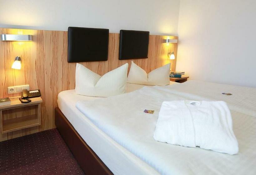 标准间, Promenade