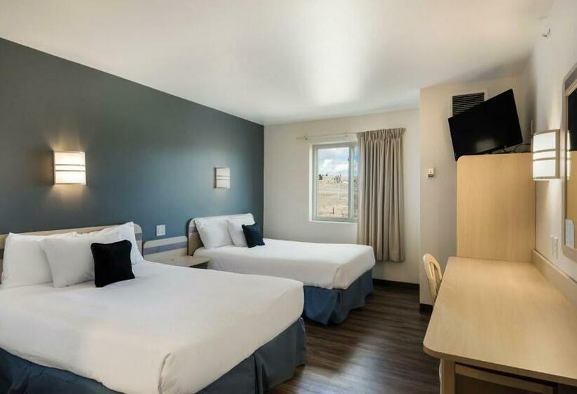 带2个双人床的标准工作室, Red Lion Inn & Suites Butte