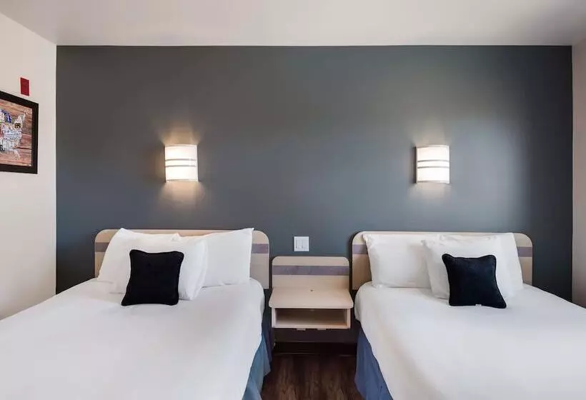 ２ダブルベッドのスタンダードルーム, Red Lion Inn & Suites Butte