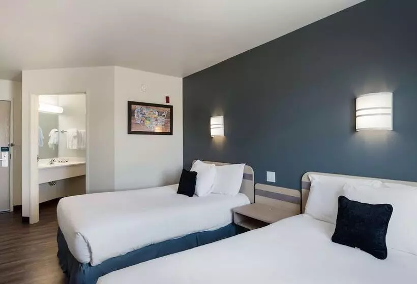２ダブルベッドのスタンダードルーム, Red Lion Inn & Suites Butte
