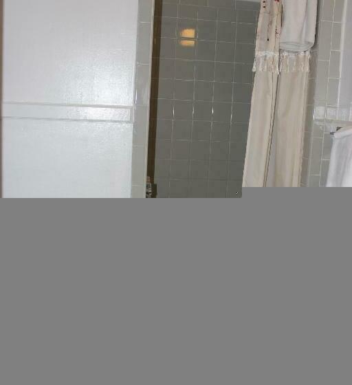 标准间, Surf Villa