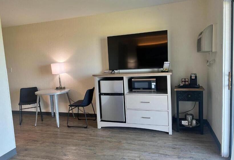 キングサイズベッドのスタンダードルーム, The Beach Haus Resort