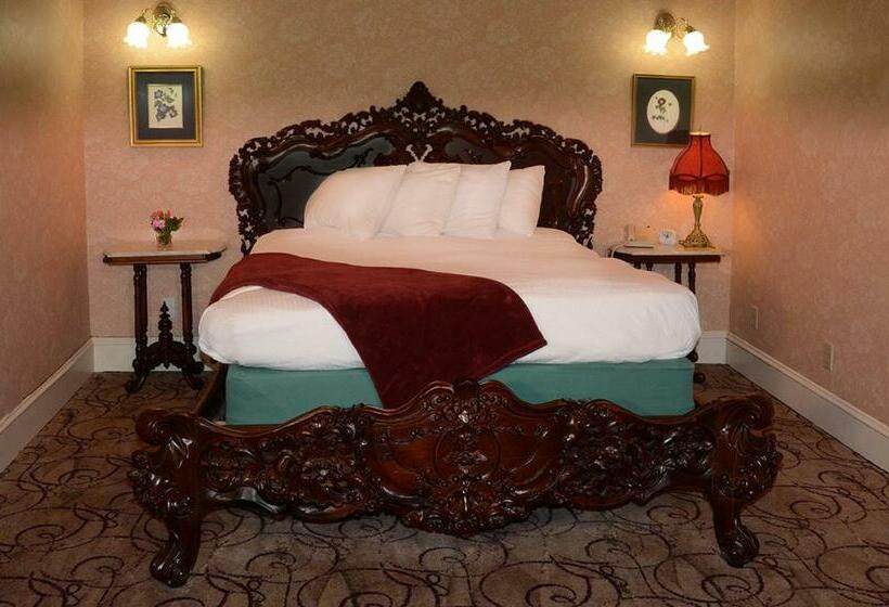 جناح, Water Street Inn