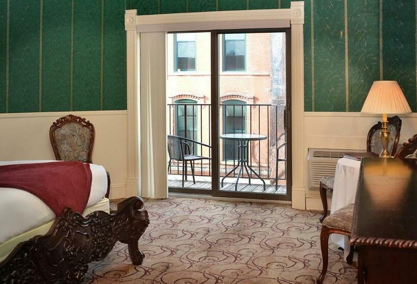 جناح, Water Street Inn