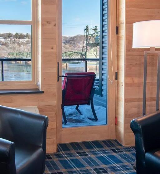 جناح مطل على البحر, Water Street Inn