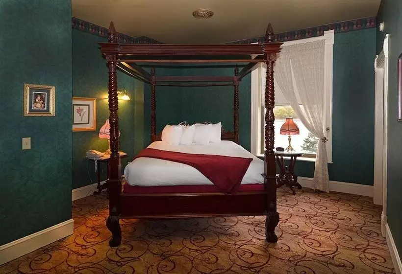 スイート, Water Street Inn