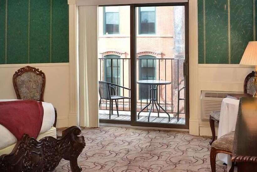 غرفة قياسية, Water Street Inn