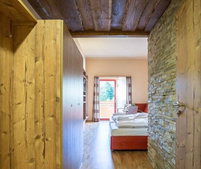 חדר סטנדרט לארבעה, Jufa Hotel Annaberg