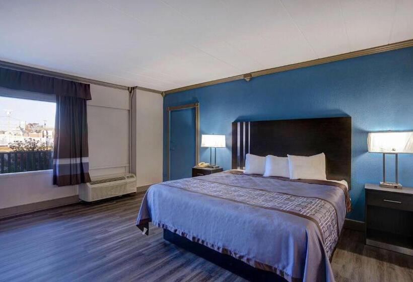 חדר דחוקס עם מיטת קינג, Motel 6 Burlington