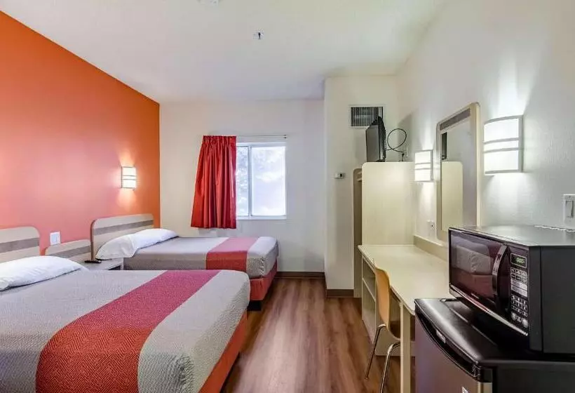 身障者適用スタンダードルーム, Motel 6 Sidney, Ne