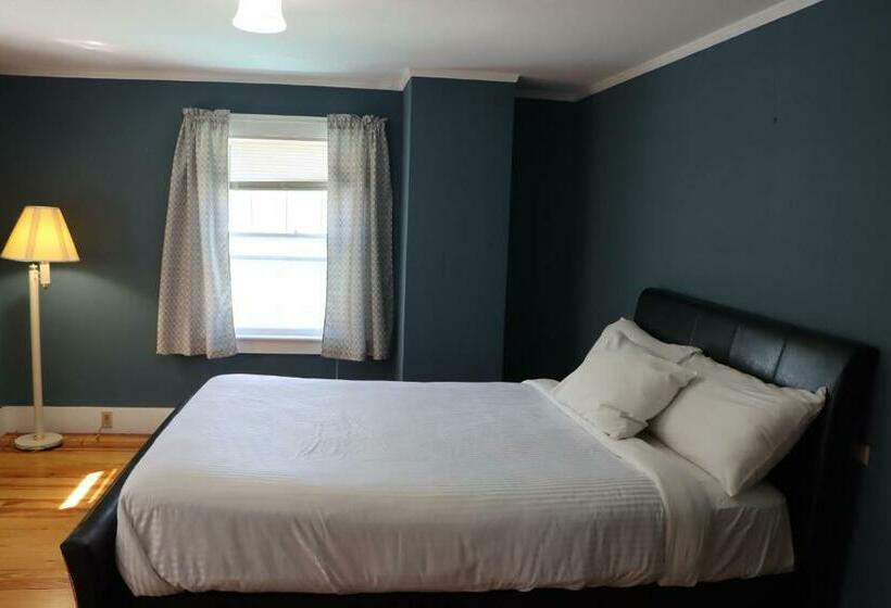 בית, 4 חדרי שינה, Sea View Motel