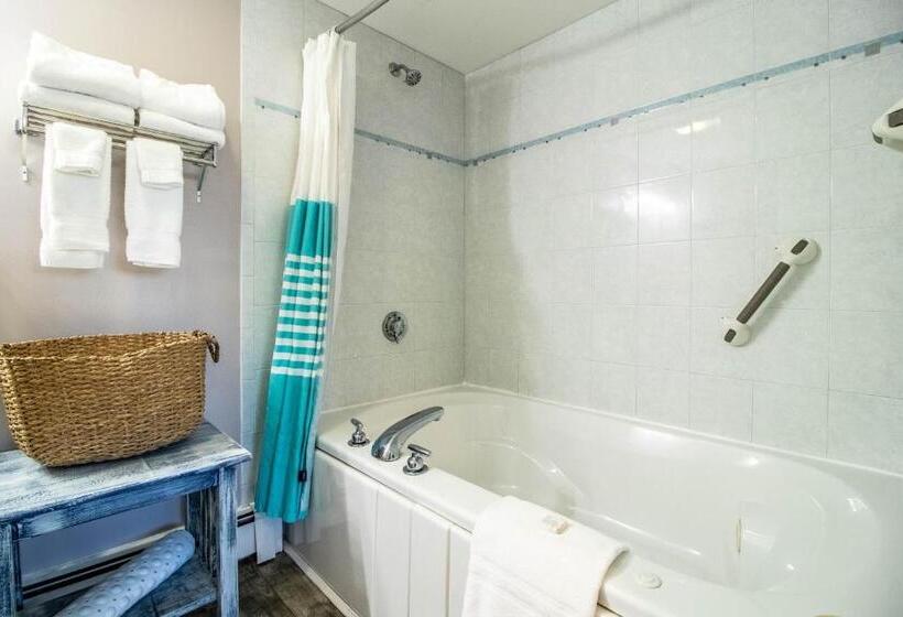 סוויטה דלוקס, Sea View Motel