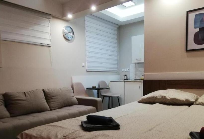 اتاق لوکس چهار تخته, Blue Carpet Rooms