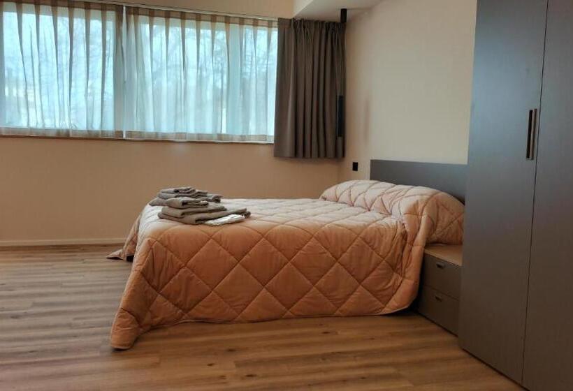 豪华房间, Fragilerooms