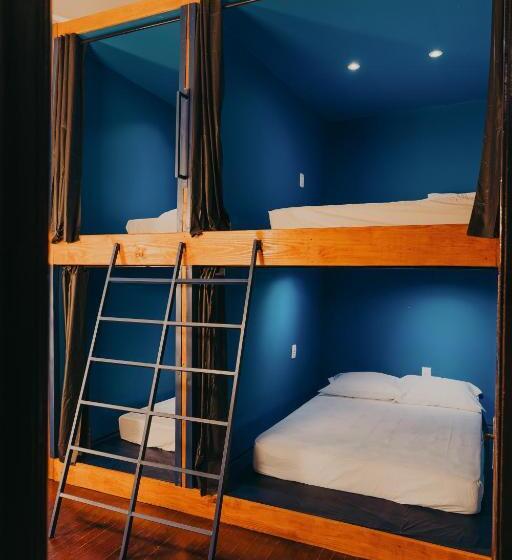 اتاق خانوادگی, Hostel Casarão Fronteira