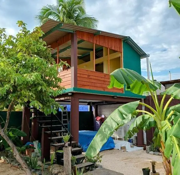 اتاق لوکس, Oridleys Hostel16
