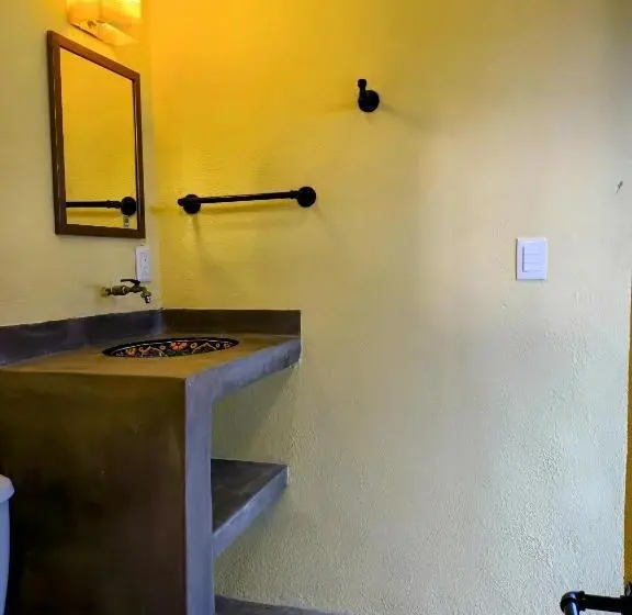 اتاق لوکس, Oridleys Hostel16