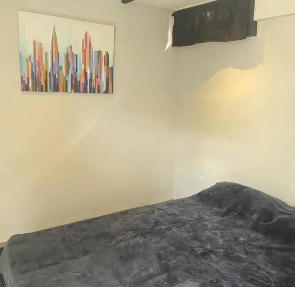 Chambre Standard, Hosteline