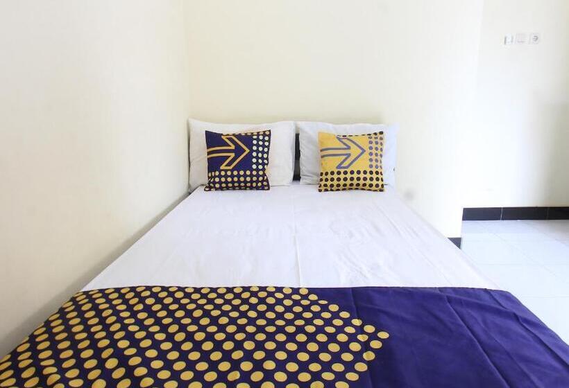 Номер Deluxe, Oyo Life 93155 Wisma Sarah