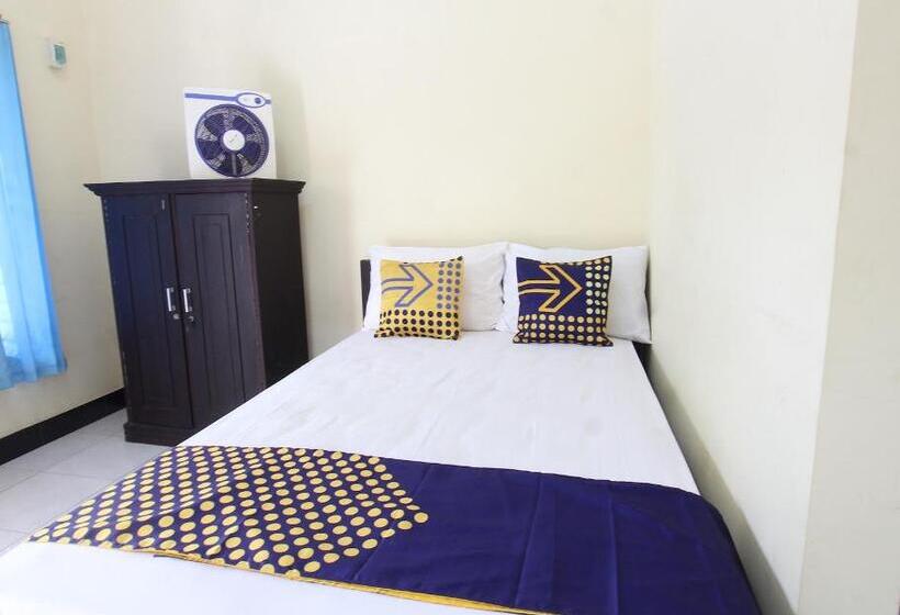 חדר דלוקס, Oyo Life 93155 Wisma Sarah