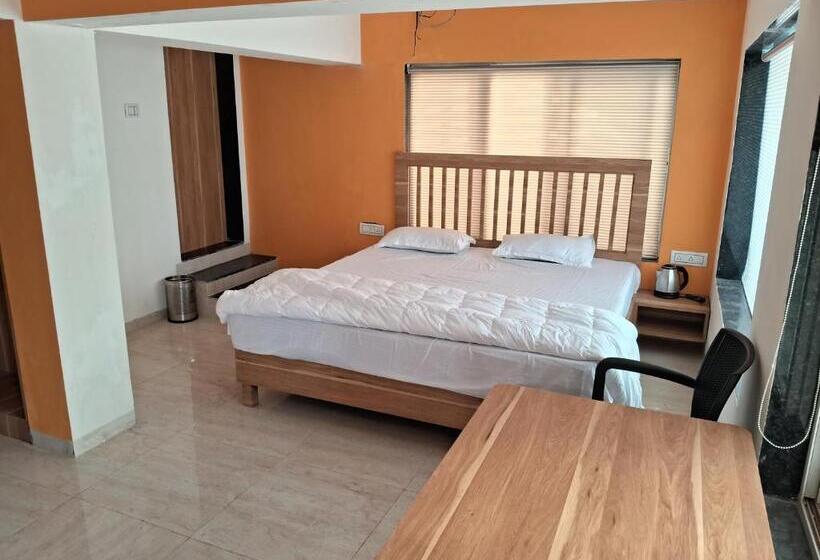 جناح مزوَّد بشرفة, Splash Resort