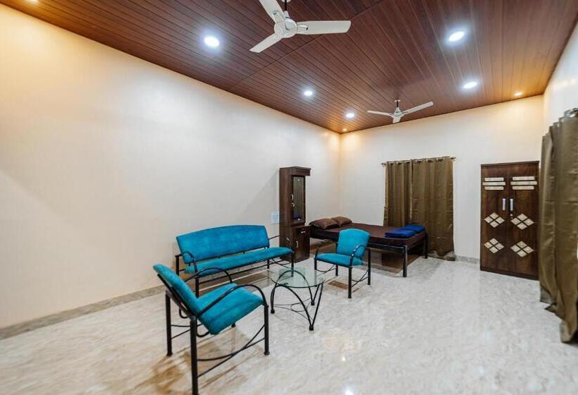 חדר סטנדרט לארבעה, Uk Nature Stay